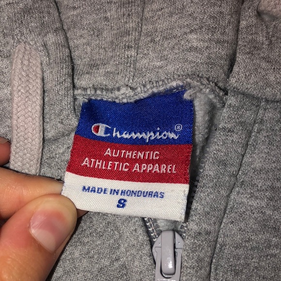 UND sweatshirt - Picture 2 of 2